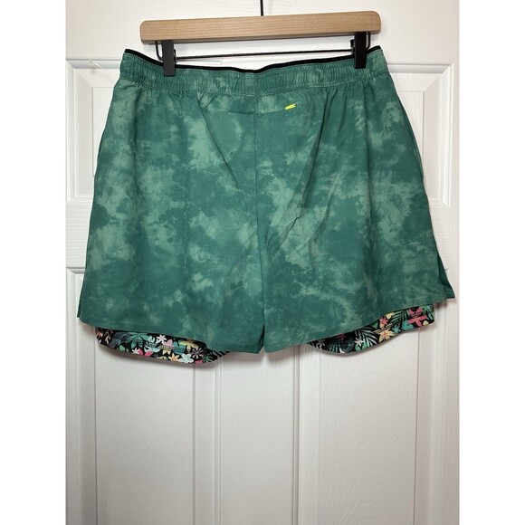 Size L Chubbies Men’s The Primal Instincts 5.5” Ultimate Training Short 2.0 NEW - Picture 2 of 3